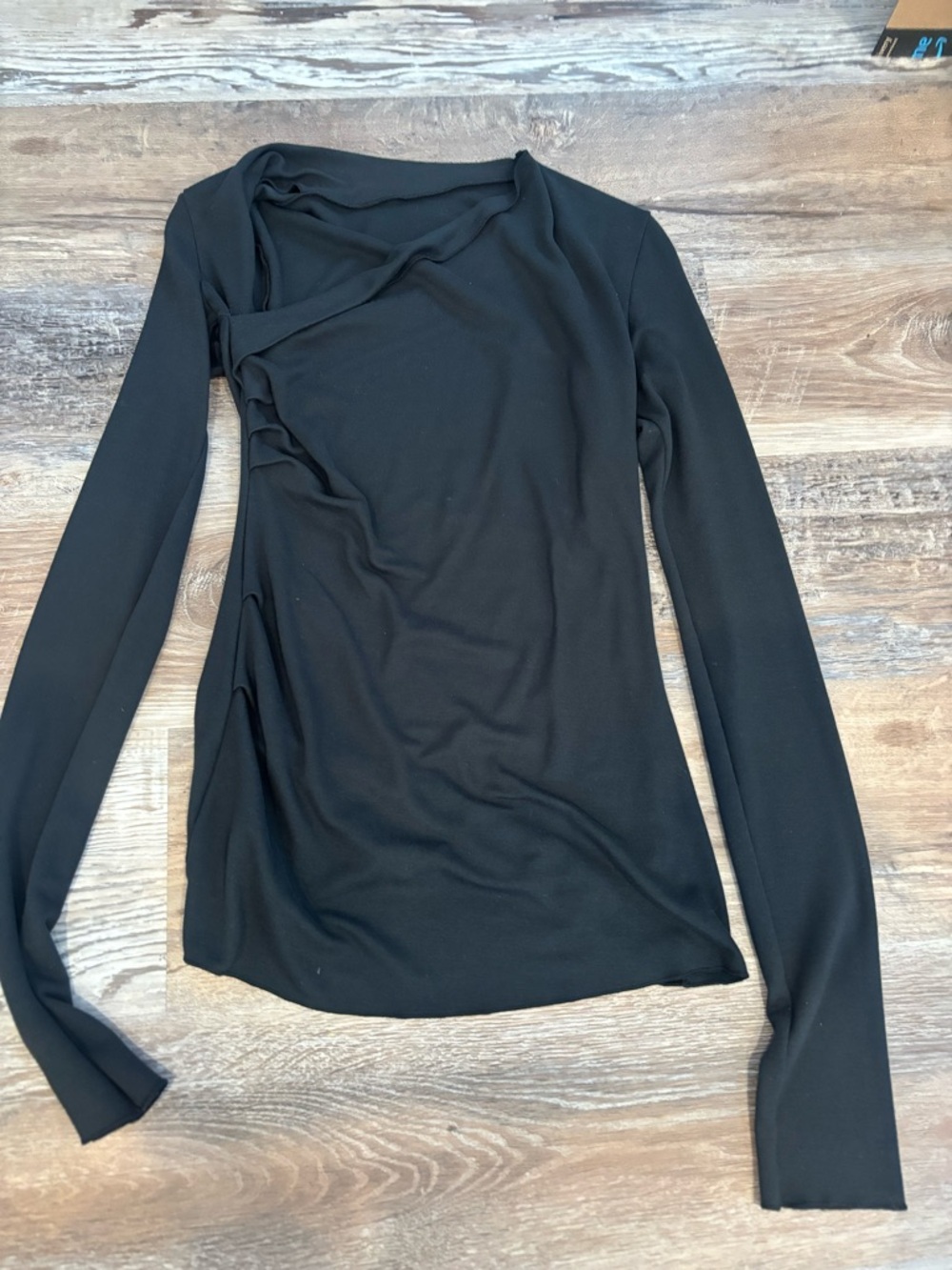 SKIMS Black Long-Sleeve Asymmetrical Neckline Top, Sz M